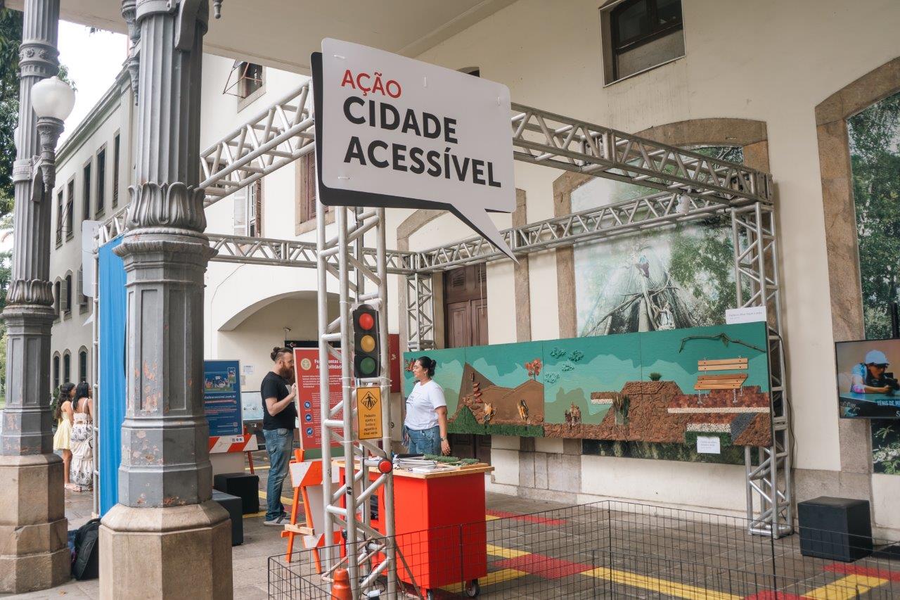 Vista externa da exposição